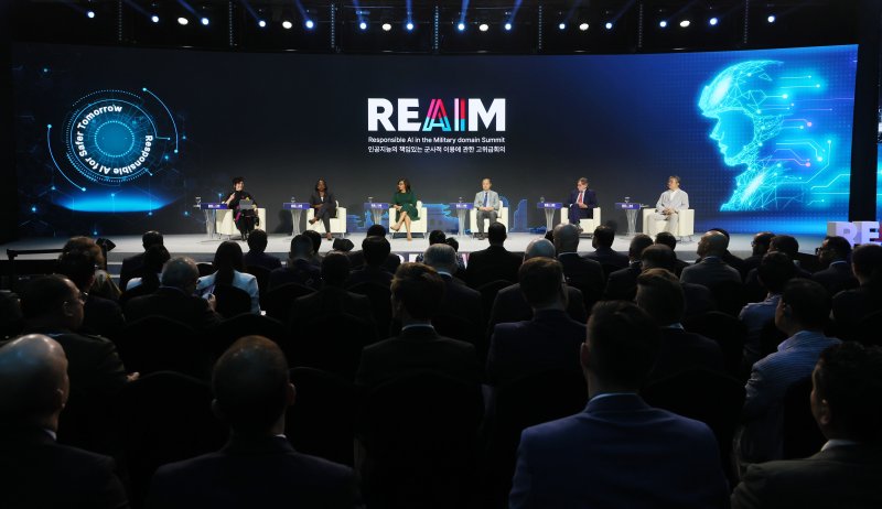 REAIM 고위급회의 "AI의 책임있는 군사적 이용...국제규범 제시한다"