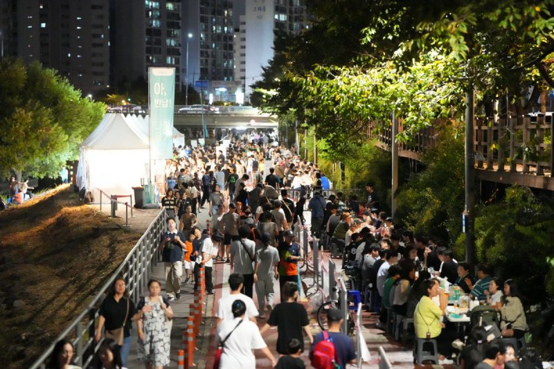 [서울=뉴시스]강북 백맥축제. 2024.09.09. (사진=강북구 제공) *재판매 및 DB 금지