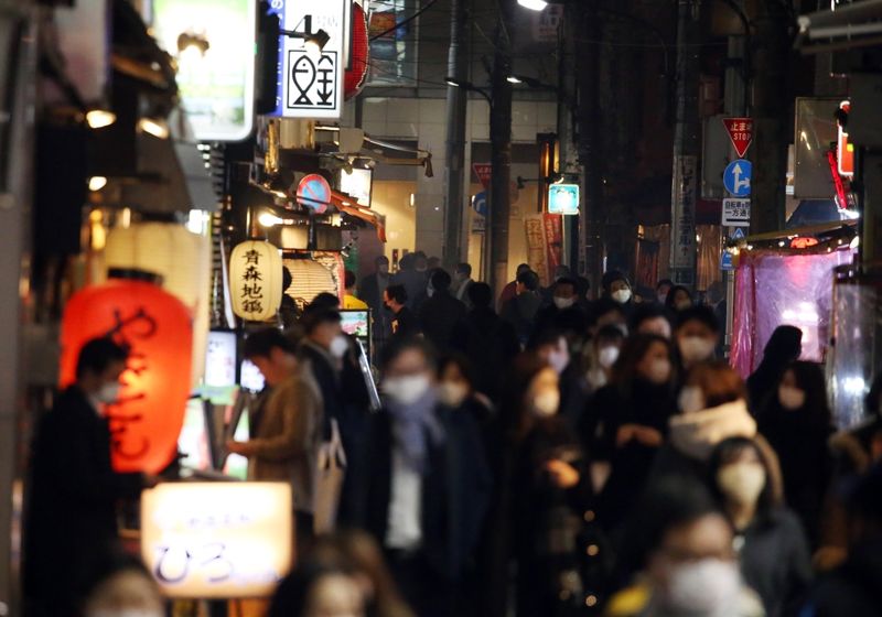 "안전한 성관계 실천" 日 매독 감염자 급증…이유는