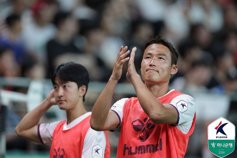 1년 만에 프로축구에 복귀한 손준호. 연합뉴스