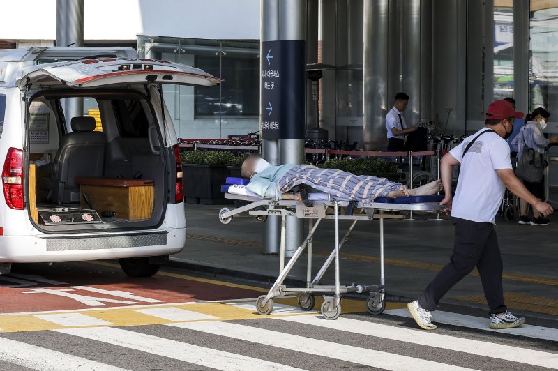 설 연휴 비상응급 대응 "휴일·야간진료 300% 가산 수가"
