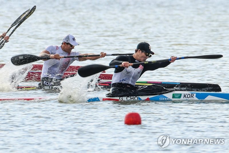 카누 경기 카누 간판 조광희, K-1 200m 결승 (목포=연합뉴스) 서대연 기자 = 16일 오전 전남 목포 전남카누연맹 경기장에서 열린 제104회 전국체전 카누 남자 일반부 K-1 200m 결승에서 조광희(울산시청)가 경기를 펼치고 있다. 2023.10.16 dwise@yna.co.kr (끝)