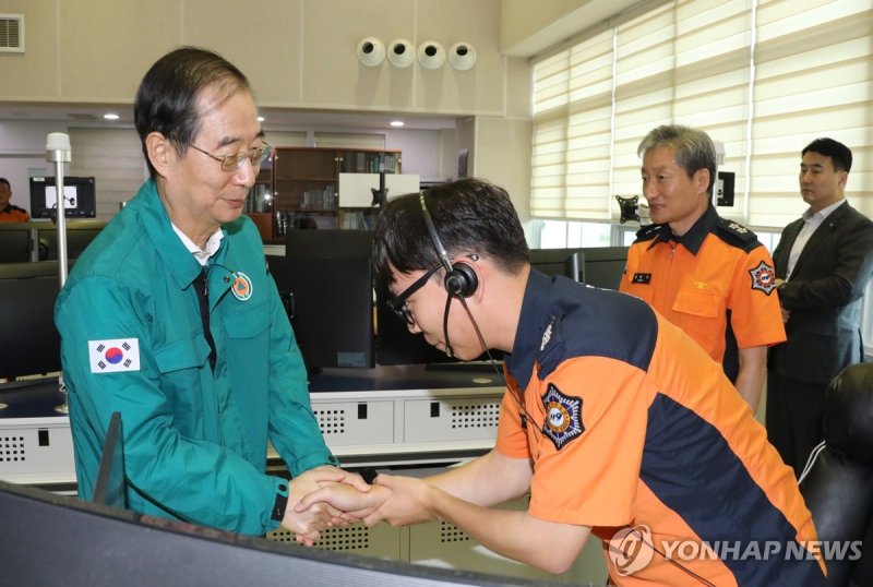 한덕수 "의료개혁, 심지 굳게 실행...추석연휴 응급의료 최선"