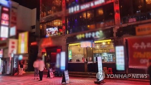 밤새 술 마신 30대男, 모르는 여성 무차별 폭행하고 말리던 행인까지 때려