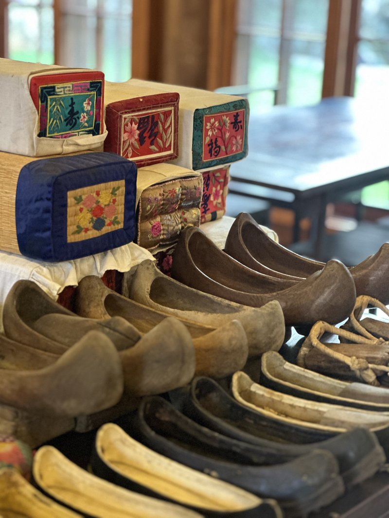 안영환 락고재 회장의 소장품들ⓒ News1 윤슬빈 기자