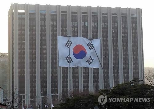 "GDP 대비 정부부채 비율 역대 최고"…나랏빚에 경고등 서울 정부종합청사 전경 [연합뉴스 자료사진]