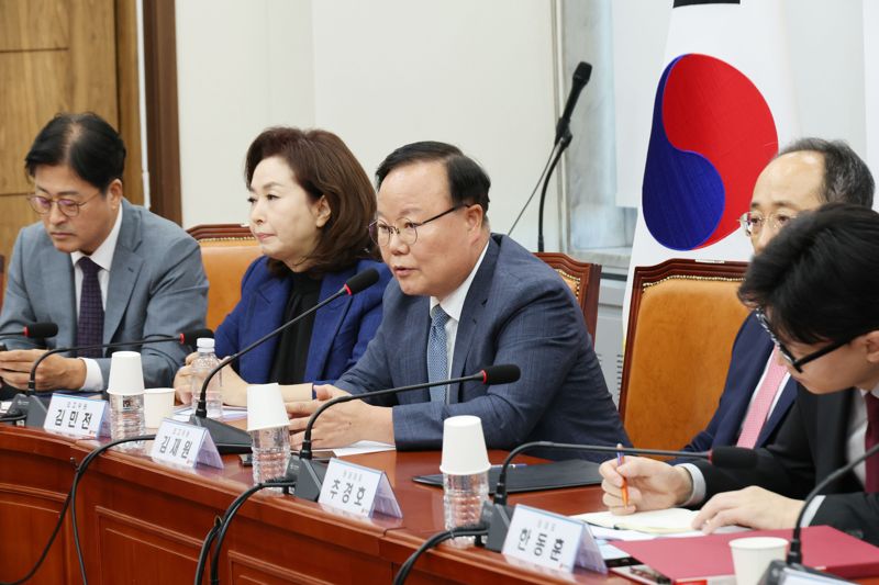 김재원 국민의힘 최고위원이 23일 여의도 국회에서 열린 최고위원회의에서 발언을 하고 있다.<div id='ad_body3' class='mbad_bottom' ></div> 사진=박범준 기자