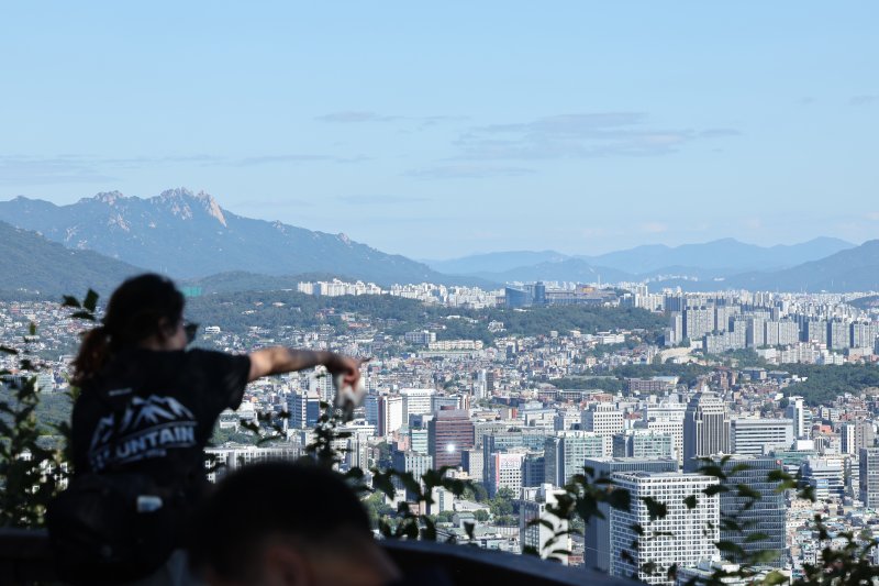 "이번에 집 못사면" 큰손이 움직였다...40대, 서울 아파트 비중 30대 또 제쳐