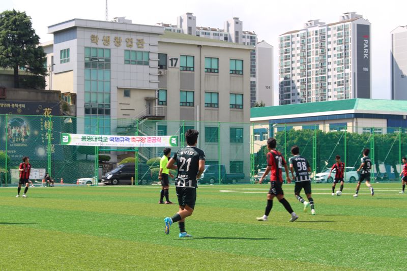 동명대가 ‘2024 대학축구 U-리그2 10권역’에서 우승, 내년 대학축구' U-리그1’으로 승격한다. 사진은 경기모습. 동명대 제공