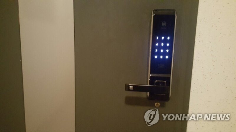 '배달 완료' 알람 받고 문 열었는데 사라진 음식, 범인은..