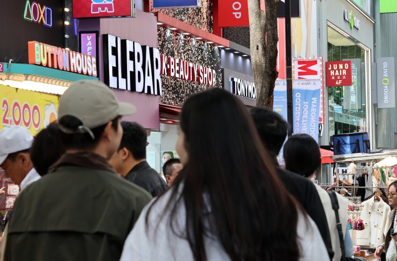 지난 9일 서울 명동 거리. 뉴스1