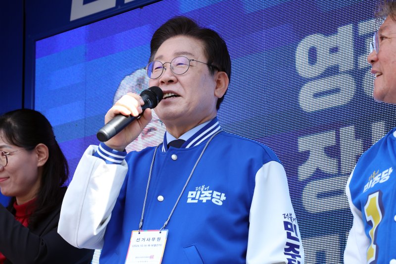 이재명 “재보궐 사전투표 시작…2차 정권 심판 선거”