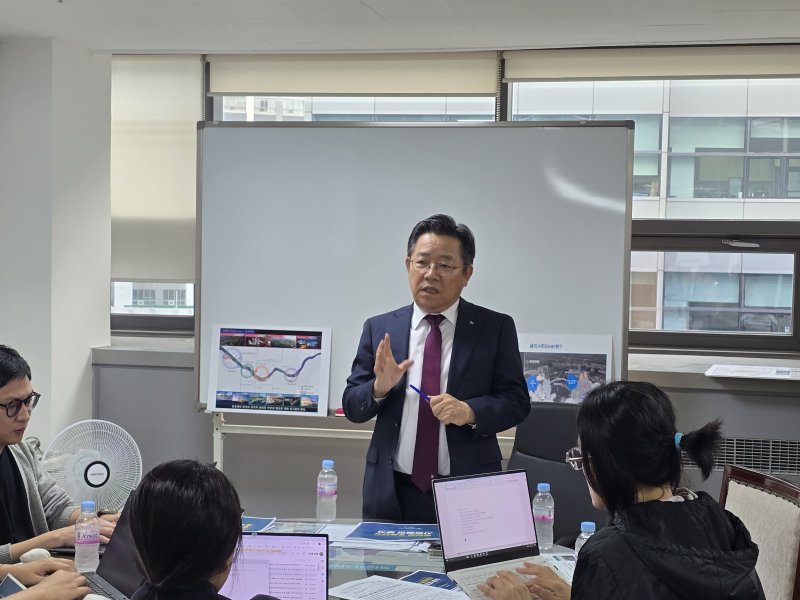 김헌동 서울주택도시공사(SH공사) 사장이 지난 15일 서울 무교동에서 진행된 기자간담회에서 발언하고 있다. 서울주택도시공사 제공