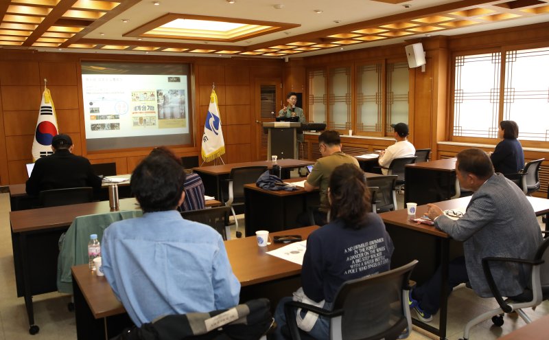 지난 10월 17일 경북농업기술원(대구)에서 '경북 전통주 수익모델 창출 교육'이 진행되고 있다. 뉴시스