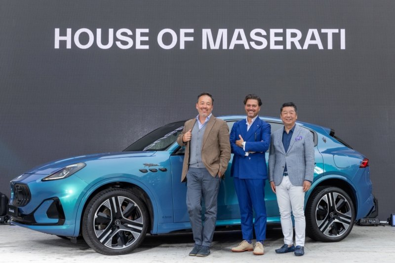 16일 오전 서울 광진구 워커힐 호텔앤리조트 애스톤하우스에서 열린 마세라티 순수 전기 모델 '그레칼레 폴고레' 공개 행사 현장. 왼쪽부터 마세라티 다비데 다네신(Davide Danesin) 엔지니어링 총괄, 마세라티 지오반니 페로시노(Giovanni Perosino) CMO, 다카유키 기무라(Takayuki Kimura) 마세라티 코리아 총괄 (마세라티 제공)