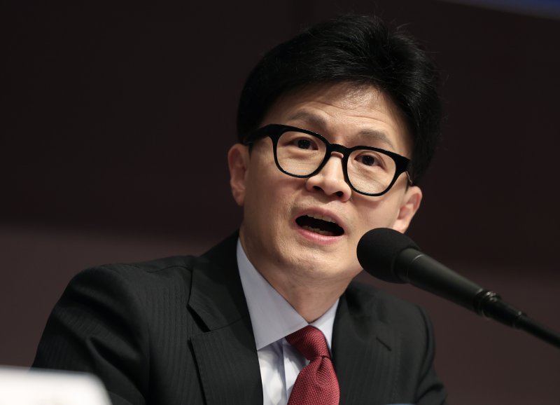 한동훈 국민의힘 비상대책위원장이 7일 오전 서울 중구 프레스센터에서 열린 관훈토론회에서 패널들의 질문에 답변하고 있다. 2024.2.7/뉴스1 ⓒ News1 국회사진취재단