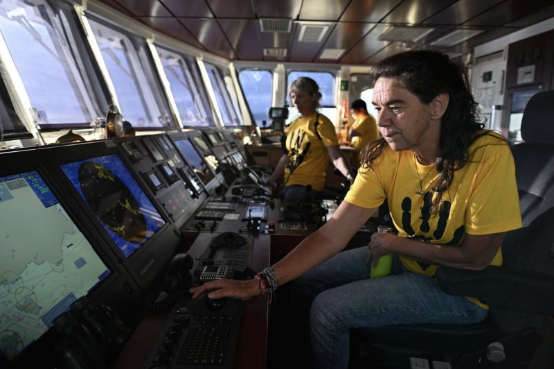 그린피스 환경 감시선 '레인보우 워리어' 선장 헤티 지넨(그린피스 제공) ⓒ 뉴스1