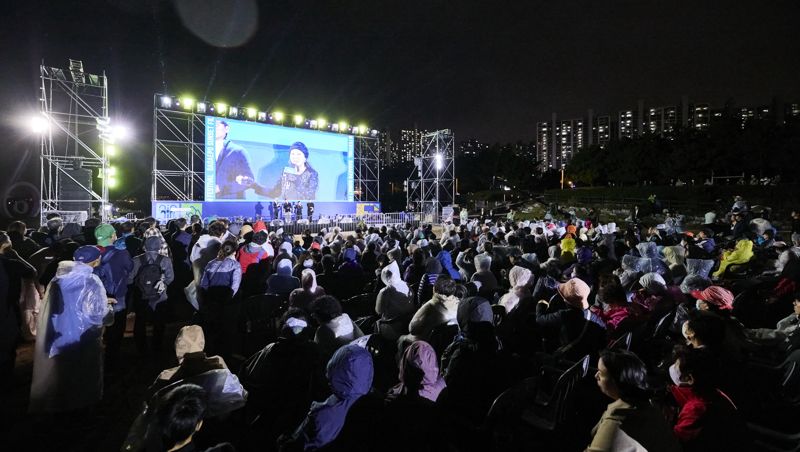 지난 18~20일 다대포 해수욕장 일대에서 열린 ‘다대포 선셋 영화축제’ GV 행사 현장. 부산 사하구 제공