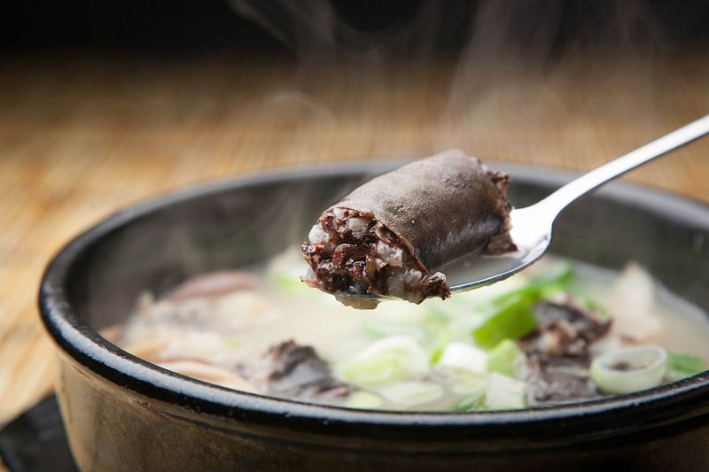 노래방 업주 살인미수범, 순대국밥 먹다가... 긴급체포