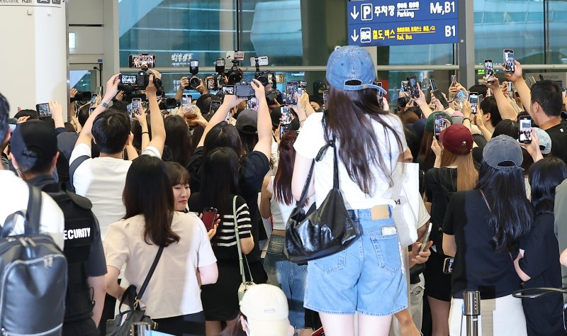 인천공항 연예인 별도 통로 도입...특혜 논란에 대한 엔터계 입장은 [N이슈] 