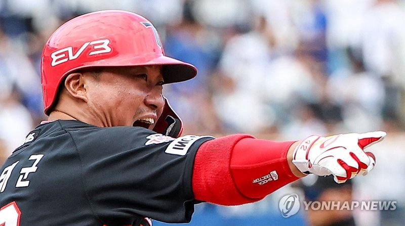 "양의지&middot;강민호도 20대에 해냈다" 이범호의 독한 애정, 눈물 쏟은 '새신랑' 한준수를 깨울까