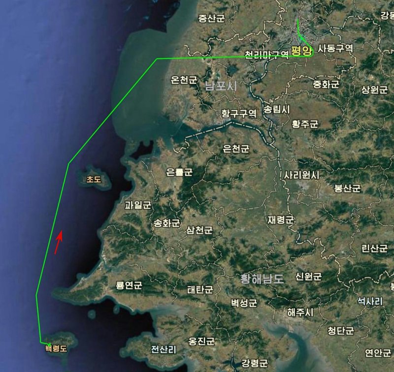 북한 노동당 기관지 노동신문은 28일 "대한민국발 무인기에 의한 엄중한 주권 침해 도발 사건의 최종조사 결과를 발표"한다며 남한에서 보낸 무인기가 백령도에서 출발해 평양에 도착했다는 '비행 기록'을 공개했다. 북한은 평양 인근에서 발견한 무인기의 잔해를 통해 이같은 기록을 입수했다고 밝혔다. 사진=뉴스1