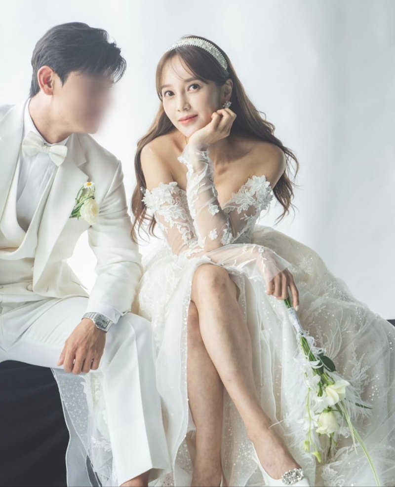 아유미, ♥사업가와 결혼 2주년 자축…웨딩 사진 공개