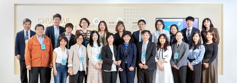 천재교육을 방문한 상업발전연구원, 교재연구발전학회 방문단 /사진=천재교육