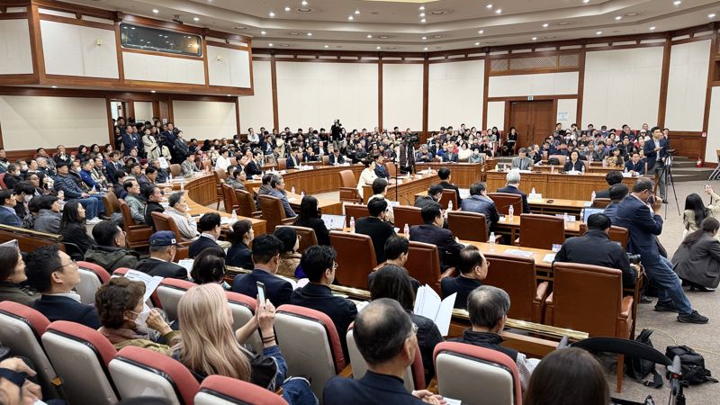 1일 성남시 분당구 구미동 한국토지주택공사(LH) 오리사옥에서 1기 신도시 분당 오리역세권 통합개발 방안을 모색하는 세미나가 열렸다. 김은혜 국민의힘 의원실 제공