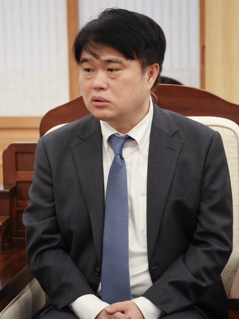 「弾劾危機」イム・ヒョンテク、反転試み… 「機会違い」全国巡回中
