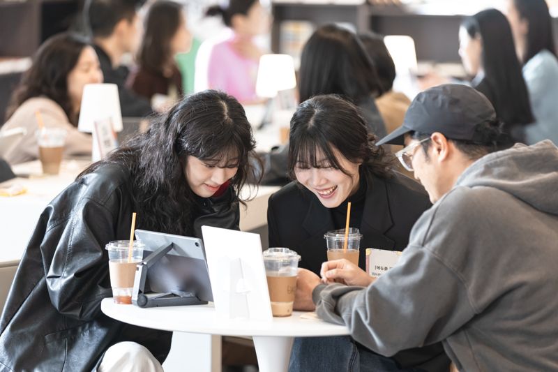 한국문화예술위원회, 예술가의 창작 실험과 도전 지원