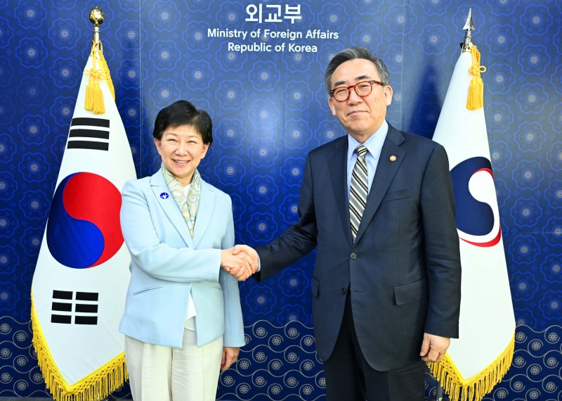 조태열 장관, 나카미츠 이즈미 유엔 사무차장 겸 군축고위대표.(외교부 제공)