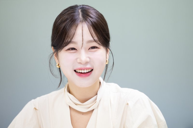 [서울=뉴시스] 황준선 기자 = 아나운서 겸 유튜브 채널을 운영하는 정재희가 지난 1일 서울 중구 뉴시스 본사에서 뉴시스와 인터뷰를 하고 있다. 2024.11.08. hwang@newsis.com