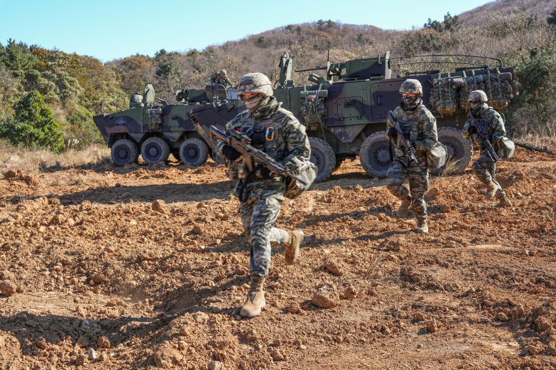 대규모 '서북도서 방어훈련' 실시..적 무인기 도발 대응 등 점검