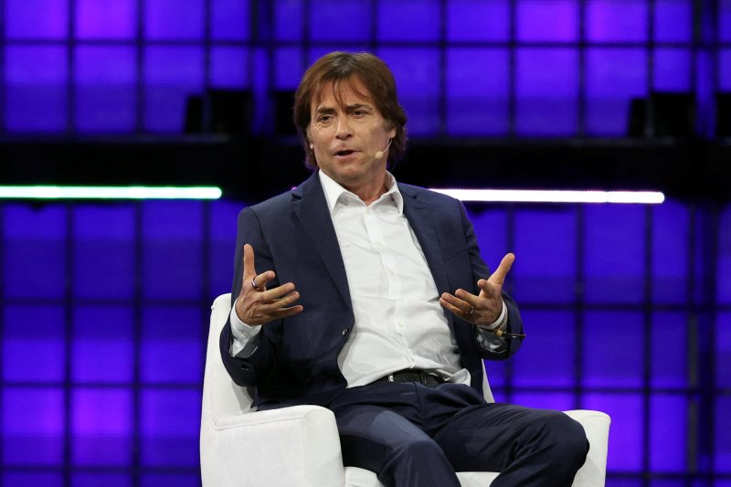 석학들, '대신 일하는 AI' 경고...통제 벗어나면 '큰일'