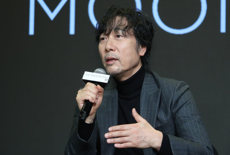 2024년 인터뷰 중인 이문세