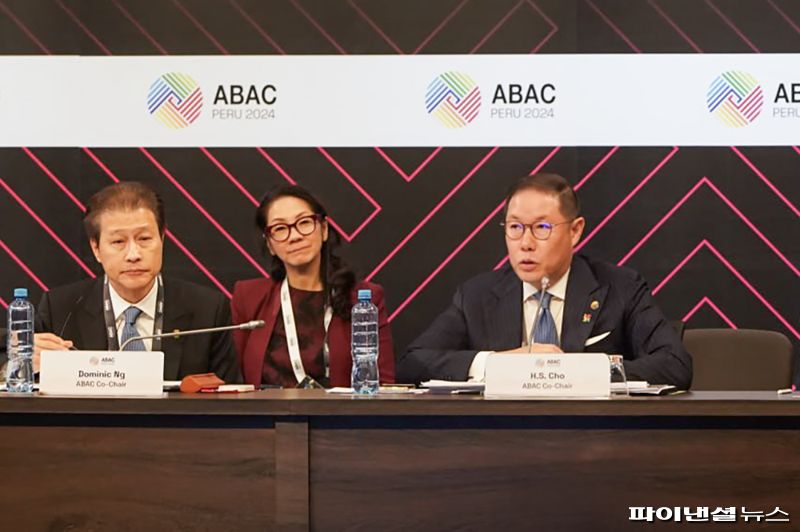 조현상 ABAC 신임 의장(오른쪽)이 ABAC 개막 행사에서 모두 발언하고 있다. HS효성 제공