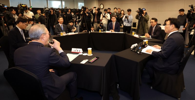 5G보다 비싼 LTE요금? 비판에…이통3사 관련 상품 판매 중단키로 