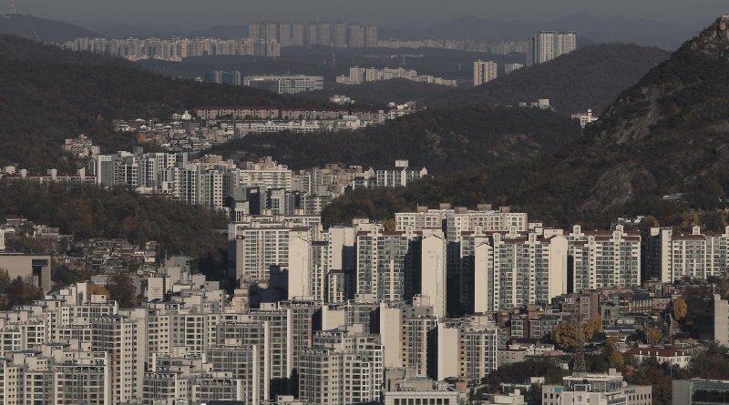 서울 중구 남산에서 바라본 서울시내 아파트. 뉴시스