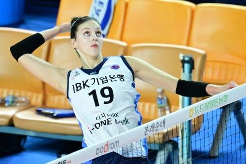 공격하는 기업은행의 빅토리아 (출처=연합뉴스)