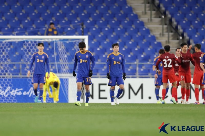 [서울=뉴시스]K리그1 울산, 상하이에 완패. (사진=프로축구연맹 제공)