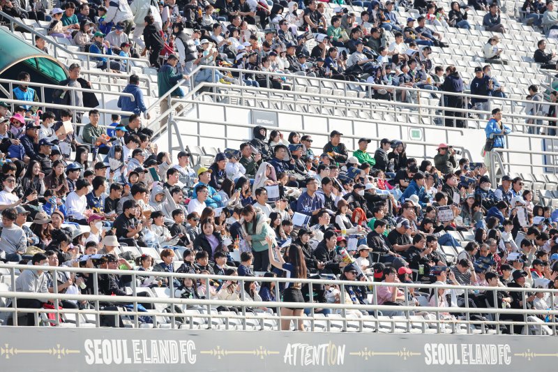 프로축구 서울E·전북의 승강 PO 1차전 티켓, 10분만에 매진 - 파이낸셜뉴스