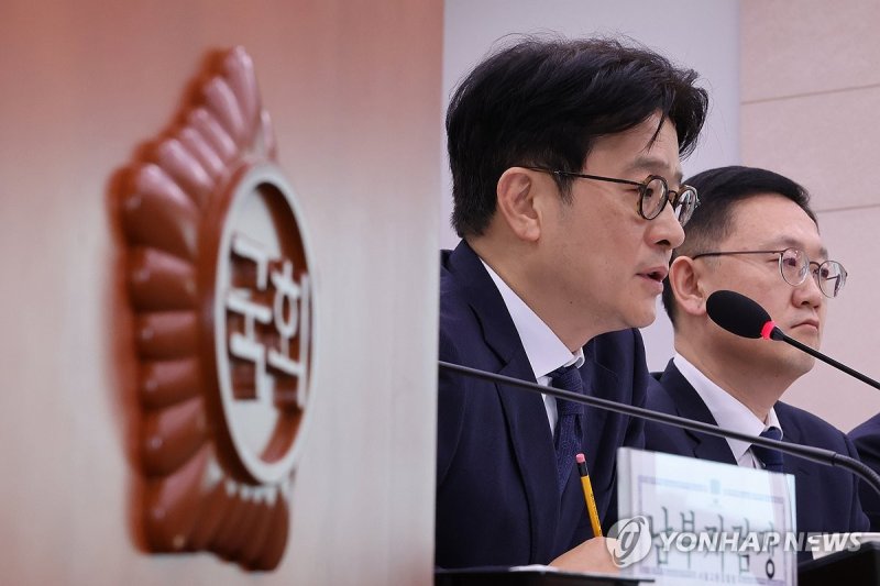 위원 질의에 답하는 이창수 서울중앙지검장 (출처=연합뉴스)