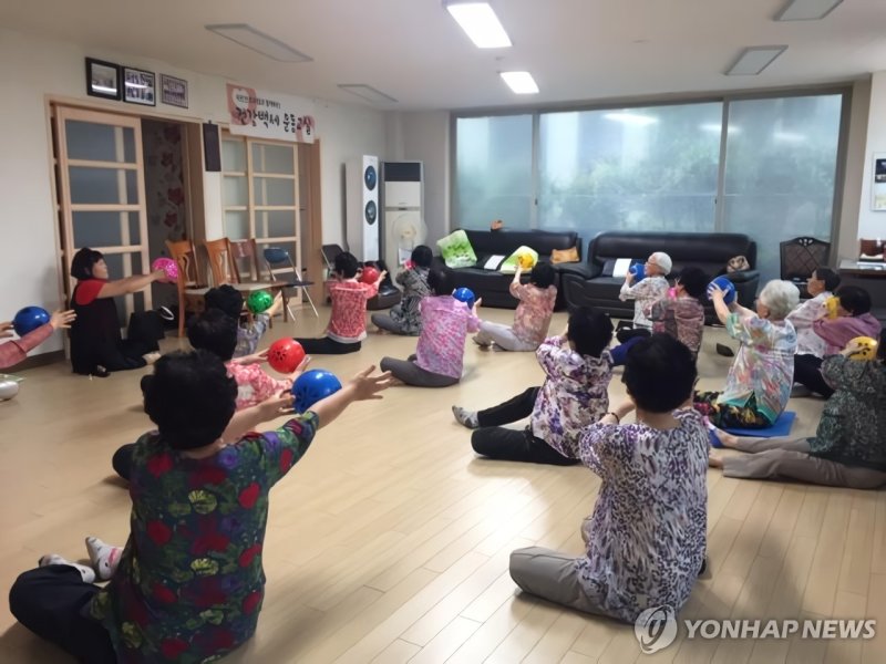 경로당 냉난방비 아끼면 부식비로 쓴다...달라지는 경로당 운영