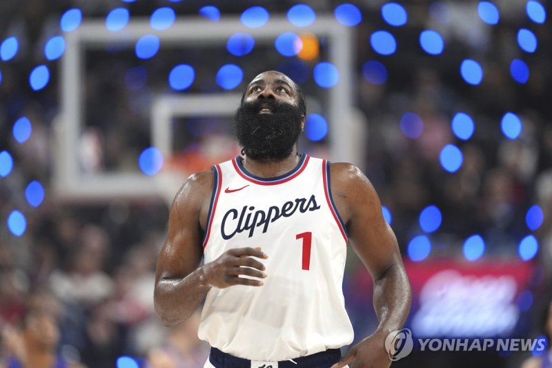 클리퍼스의 하든 (출처=연합뉴스)