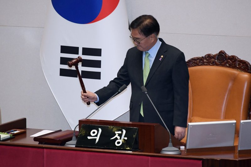 북한 주민들에 한국 비상계엄령 소식 빠르게 퍼져..