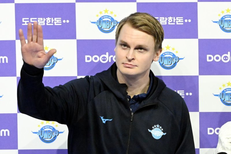 대한항공의 사령탑인 토미 틸리카이넨 감독 (출처=연합뉴스)