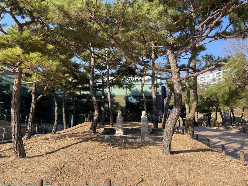 옥외전시장 동자석 (출처=연합뉴스)