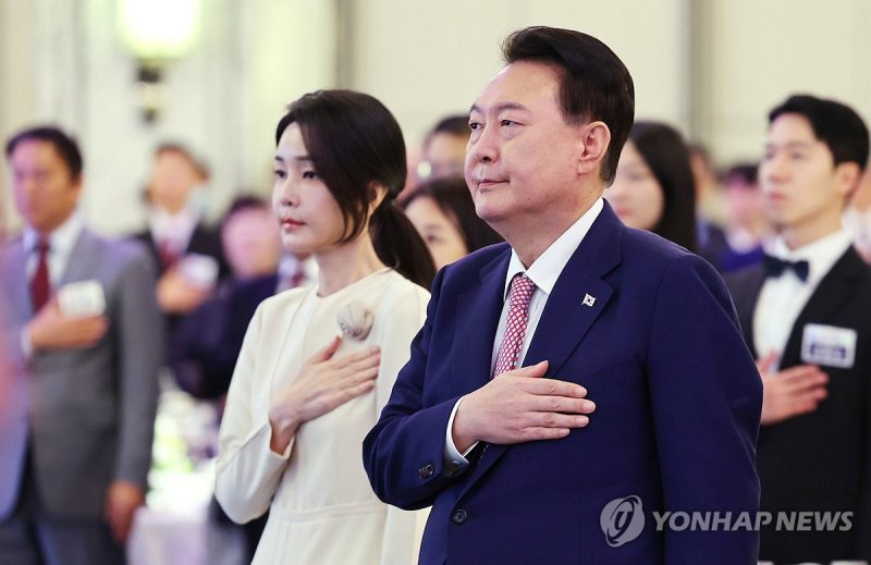 대통령 부부 동시 수사 받을까? 김 여사 특검법도 7일 결정