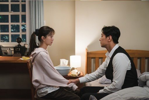 '사외다' 주지훈·정유미, '심쿵' 부르는 눈맞춤…애틋 아이컨택